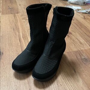 bernie mev. Black Woven Wedge Mid-Calf Boots